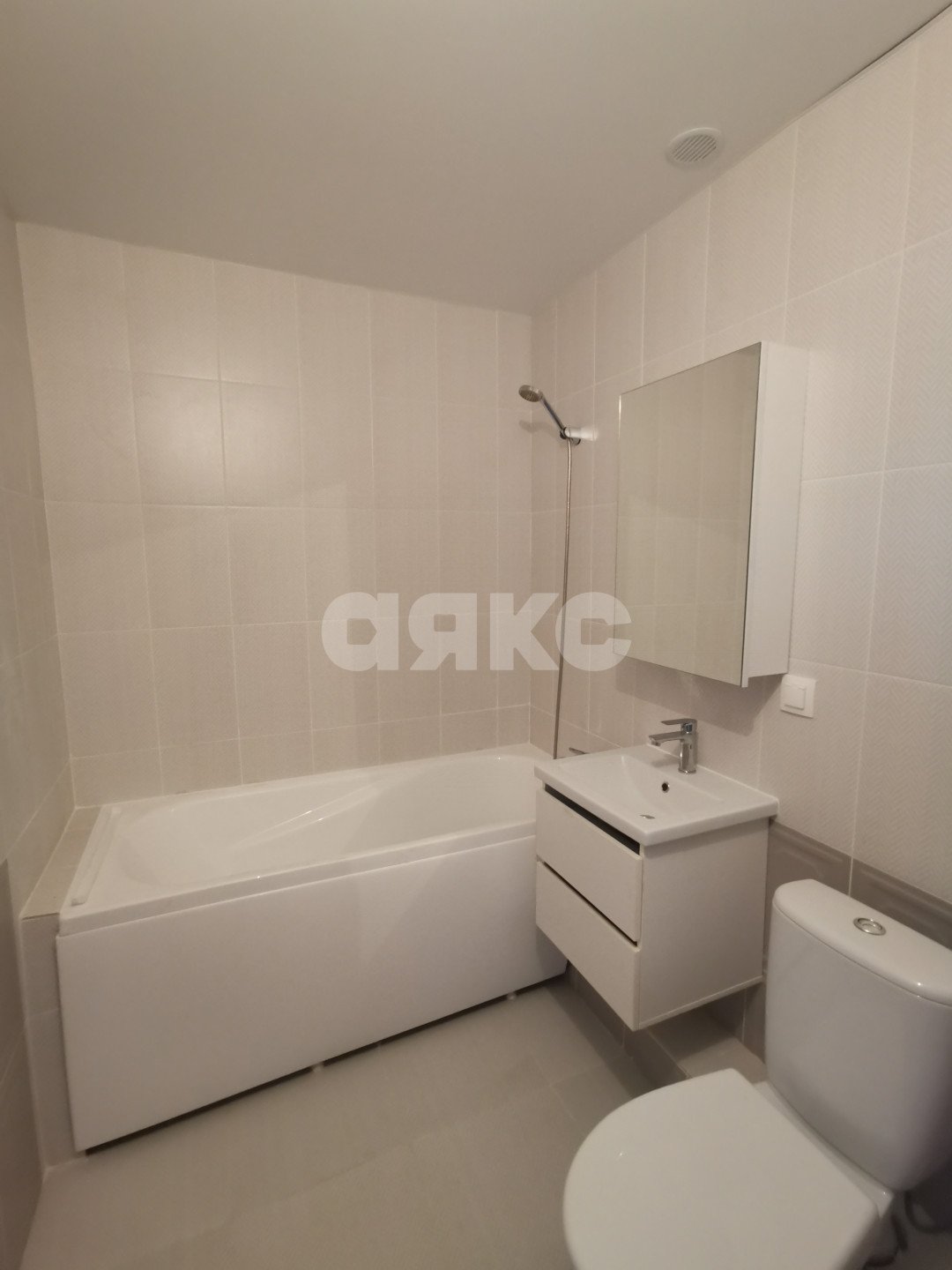 Фото №9: 2-комнатная квартира 61 м² - Анапа, мкр. жилой комплекс Южный квартал, ул. Супсехское шоссе, 39к14