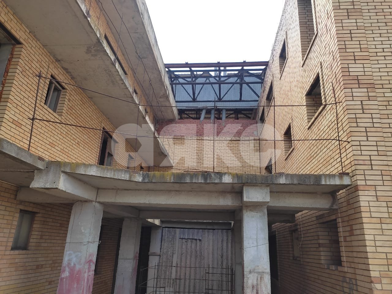 Фото №16: Коммерция 825 м² - Витязево, ул. Мира, 203