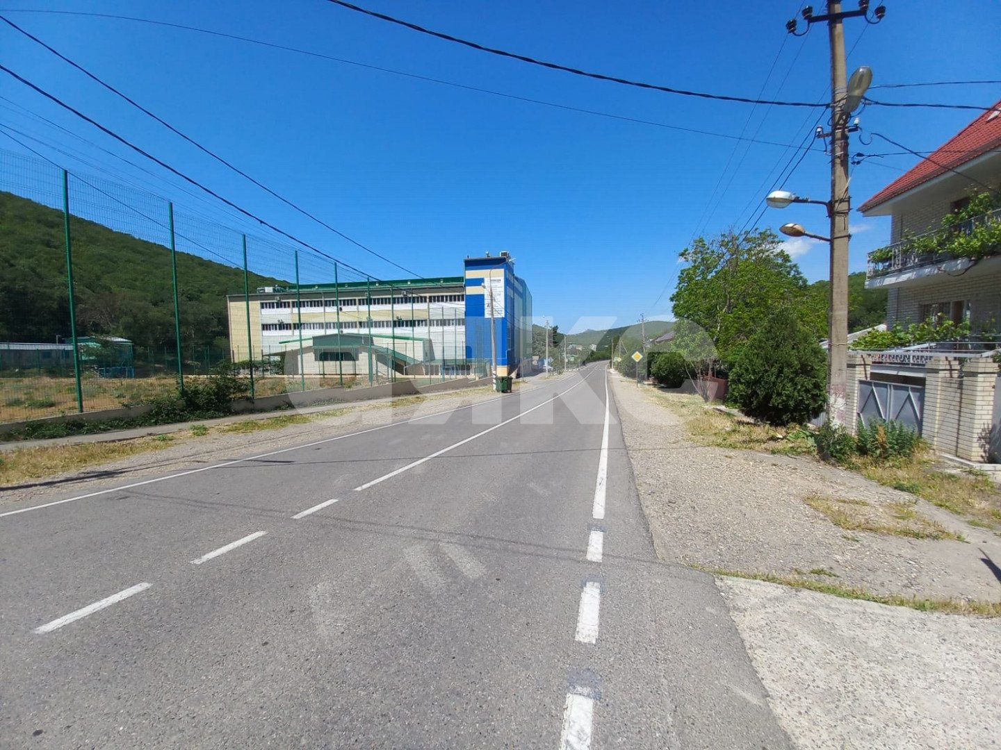 Фото №3: Земельный участок под ИЖС 7.11 сот. - Сукко, ул. Утришская, 105