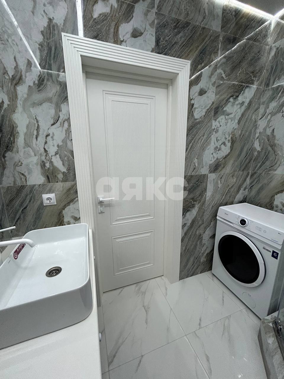 Фото №9: 1-комнатная квартира 38 м² - Анапа, Горгиппия, мкр. жилой комплекс Два Адмирала, ул. Ленина, 241