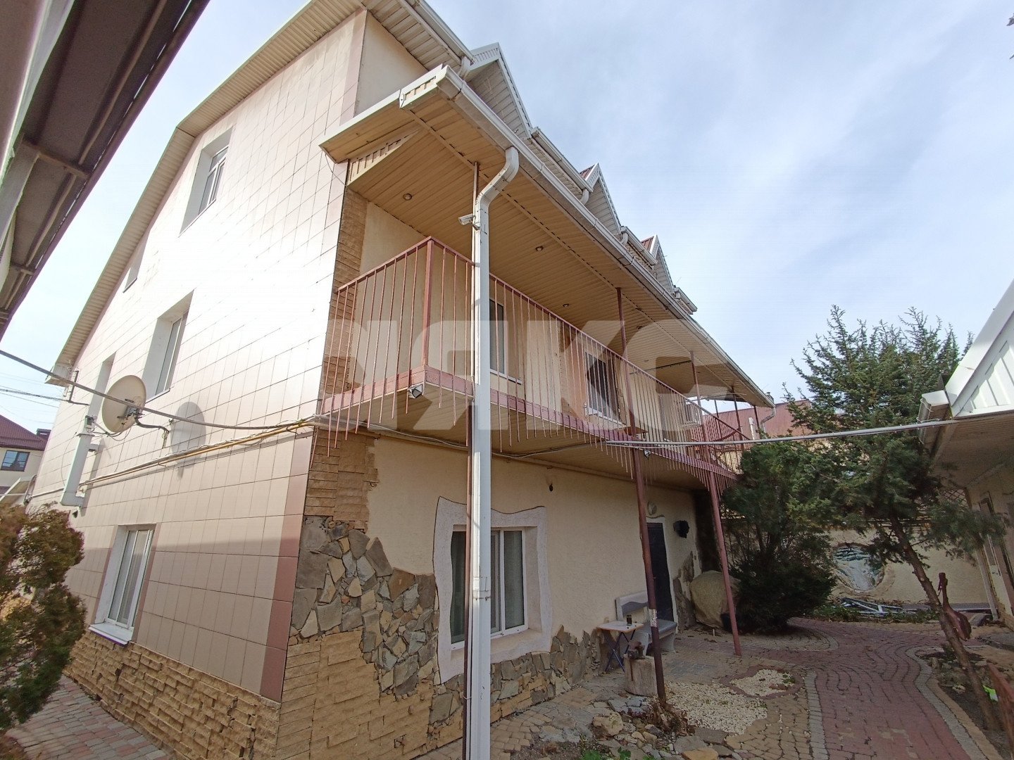 Фото №3: Коттедж 350 м² + 7.6 сот. - Супсех, ул. Толстого