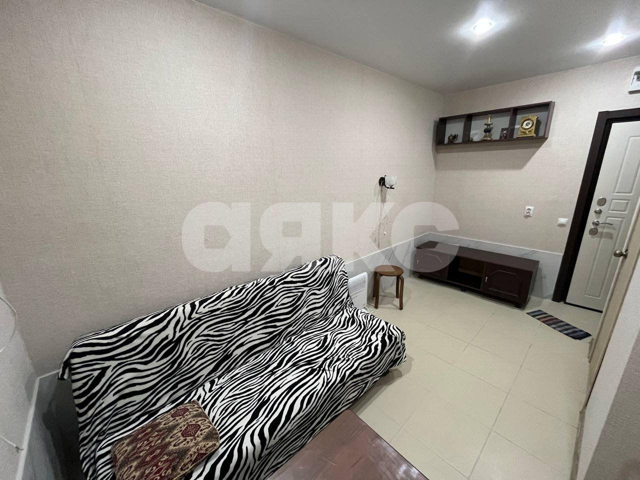 Фото №3: Коммерция 14 м² - Анапа, жилой комплекс Лазурный, Алексеевка, Алексеевка, мкр. жилой комплекс Лазурный, ул. Крестьянская, 27к2