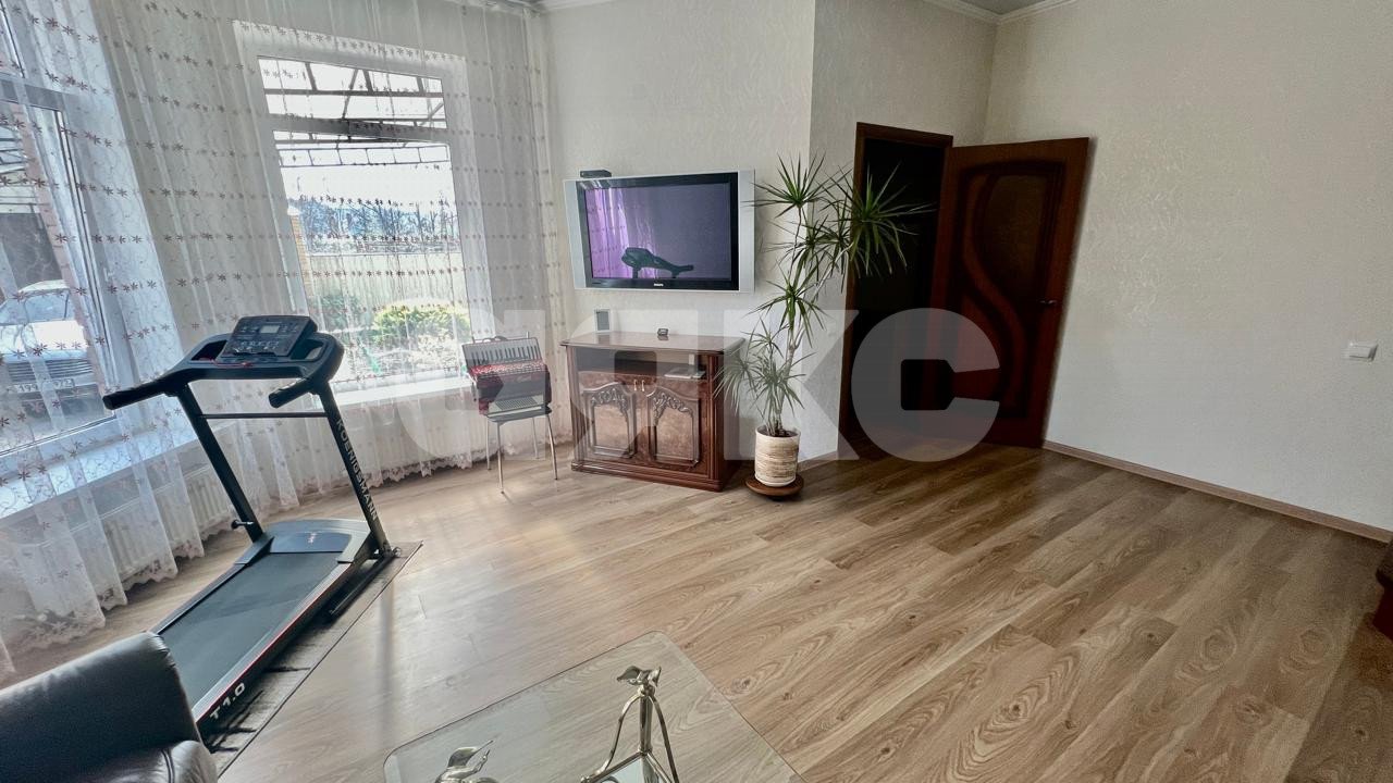 Фото №4: Дом 220 м² + 6 сот. - Анапская, ул. Горького, 63