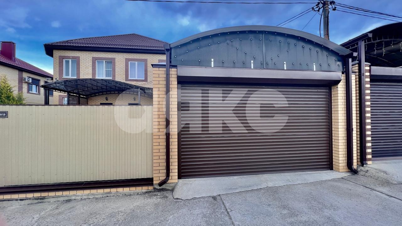 Фото №2: Дом 220 м² + 6 сот. - Анапская, ул. Горького, 63