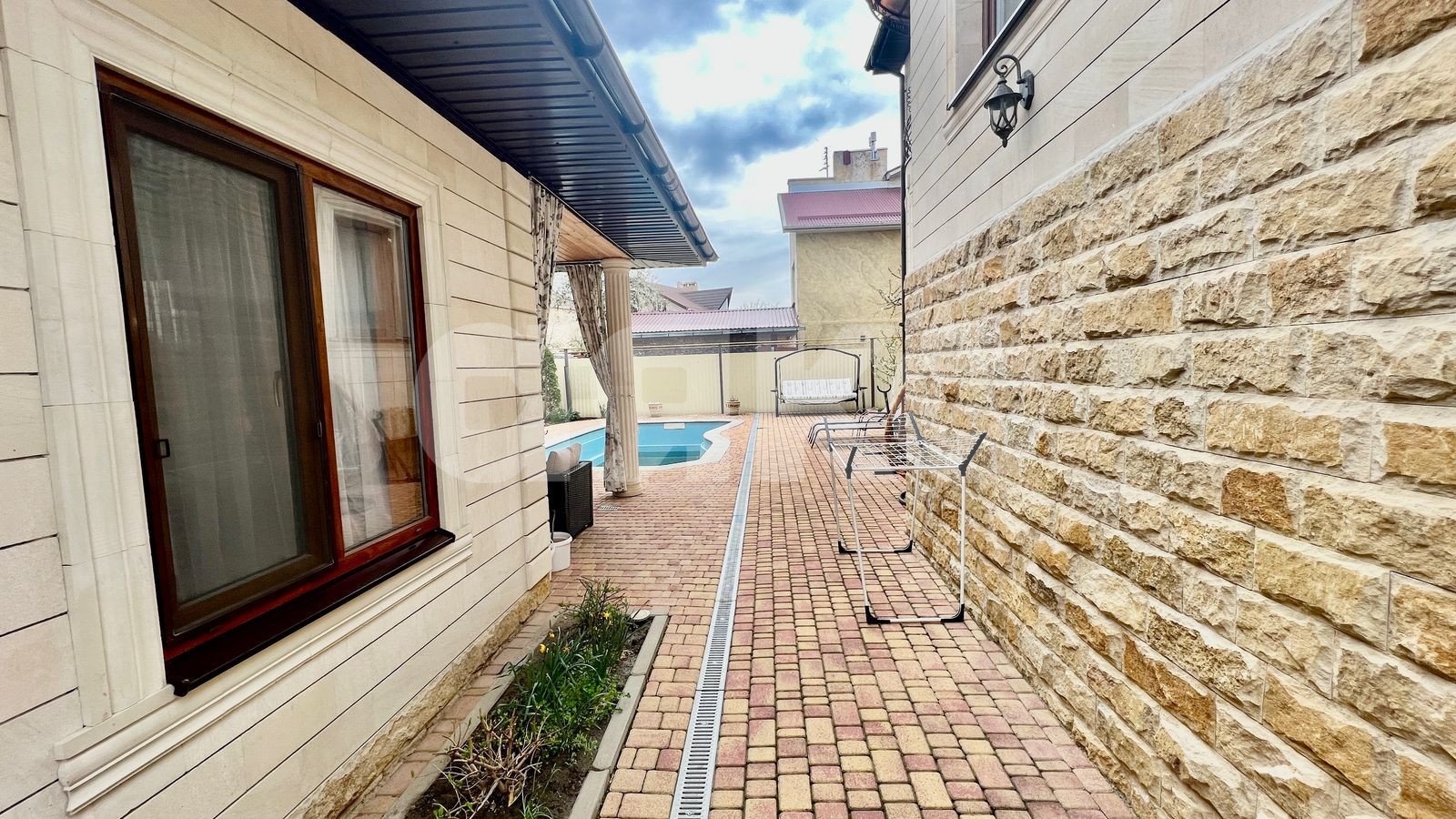 Фото №6: Коттедж 303 м² + 6 сот. - Анапа, мкр. Алексеевка, ул. Таёжная, 19