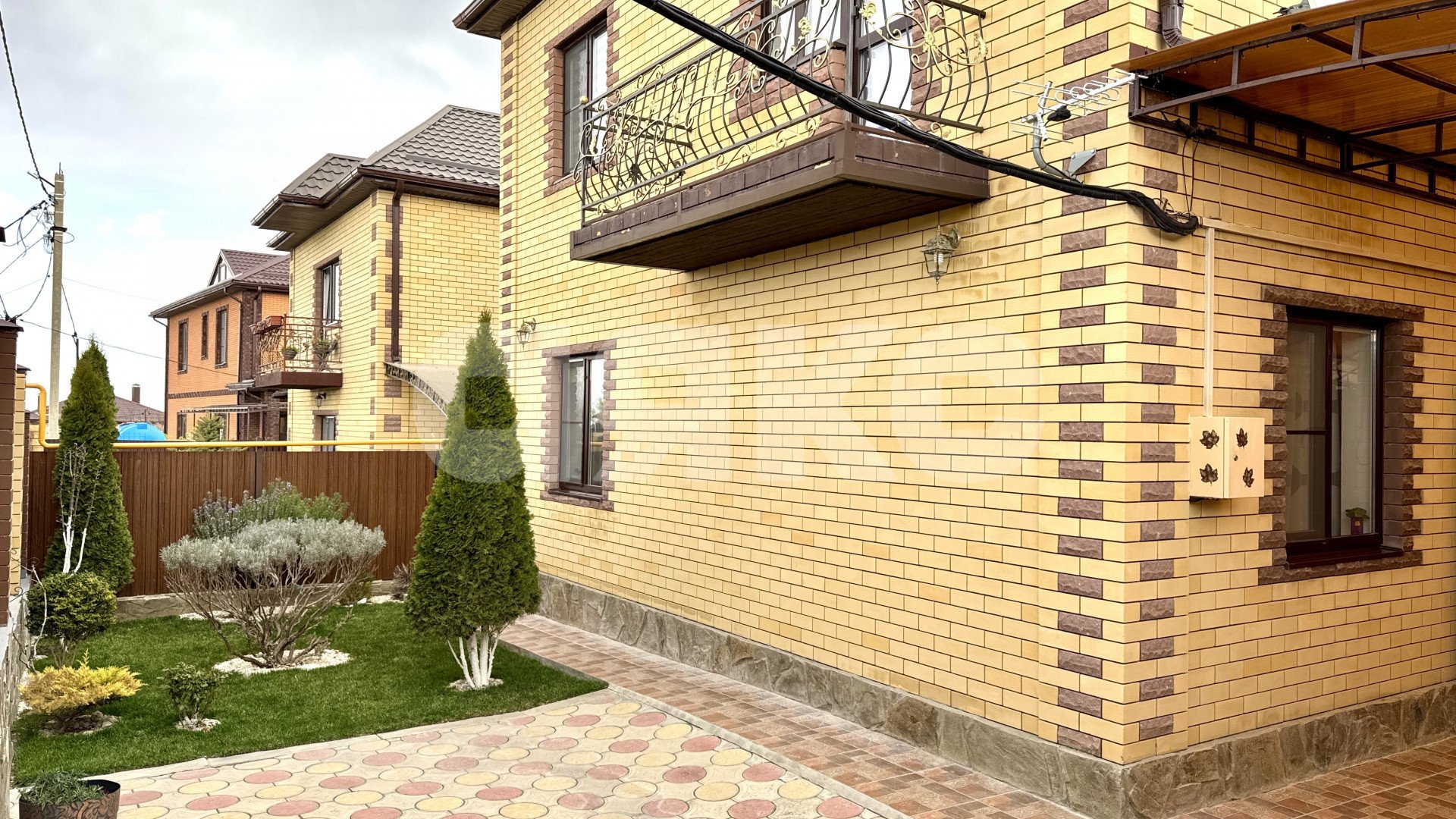 Фото №4: Коттедж 189 м² + 3.5 сот. - Супсех, ул. Кирилла Диброва, 5А