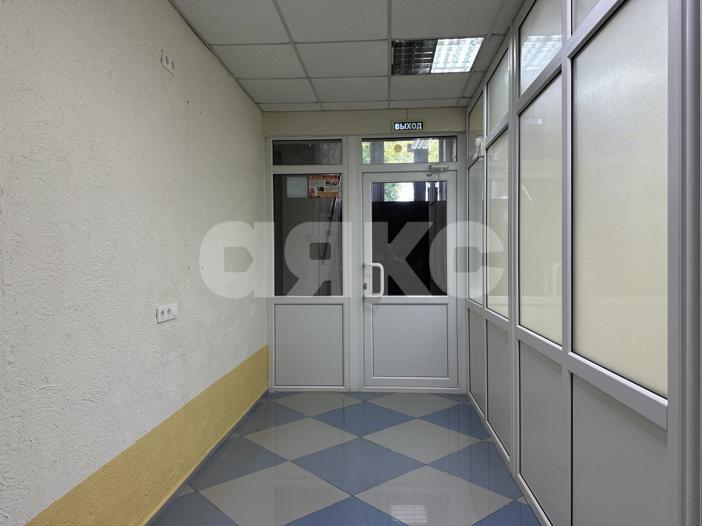 Фото №10: Коммерция 206 м² - Анапа, ул. Новороссийская, 232