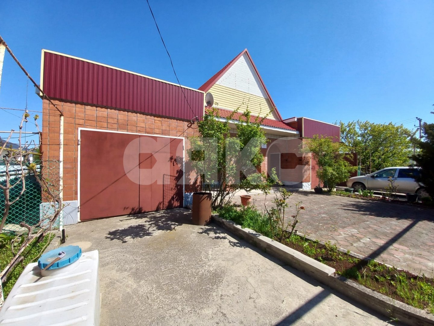 Фото №1: Дом 169 м² + 9.3 сот. - Гостагаевская, ул. Новороссийская, 28А