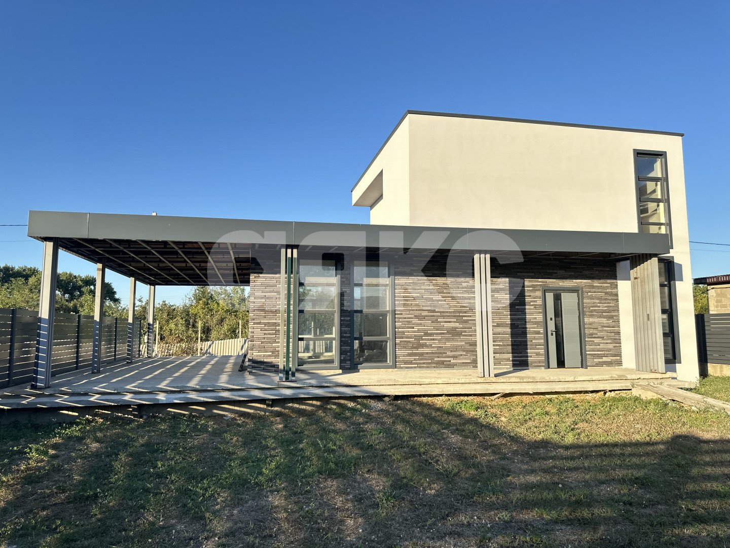 Фото №1: Дом 170 м² + 5 сот. - Супсех, ул. Хвойная