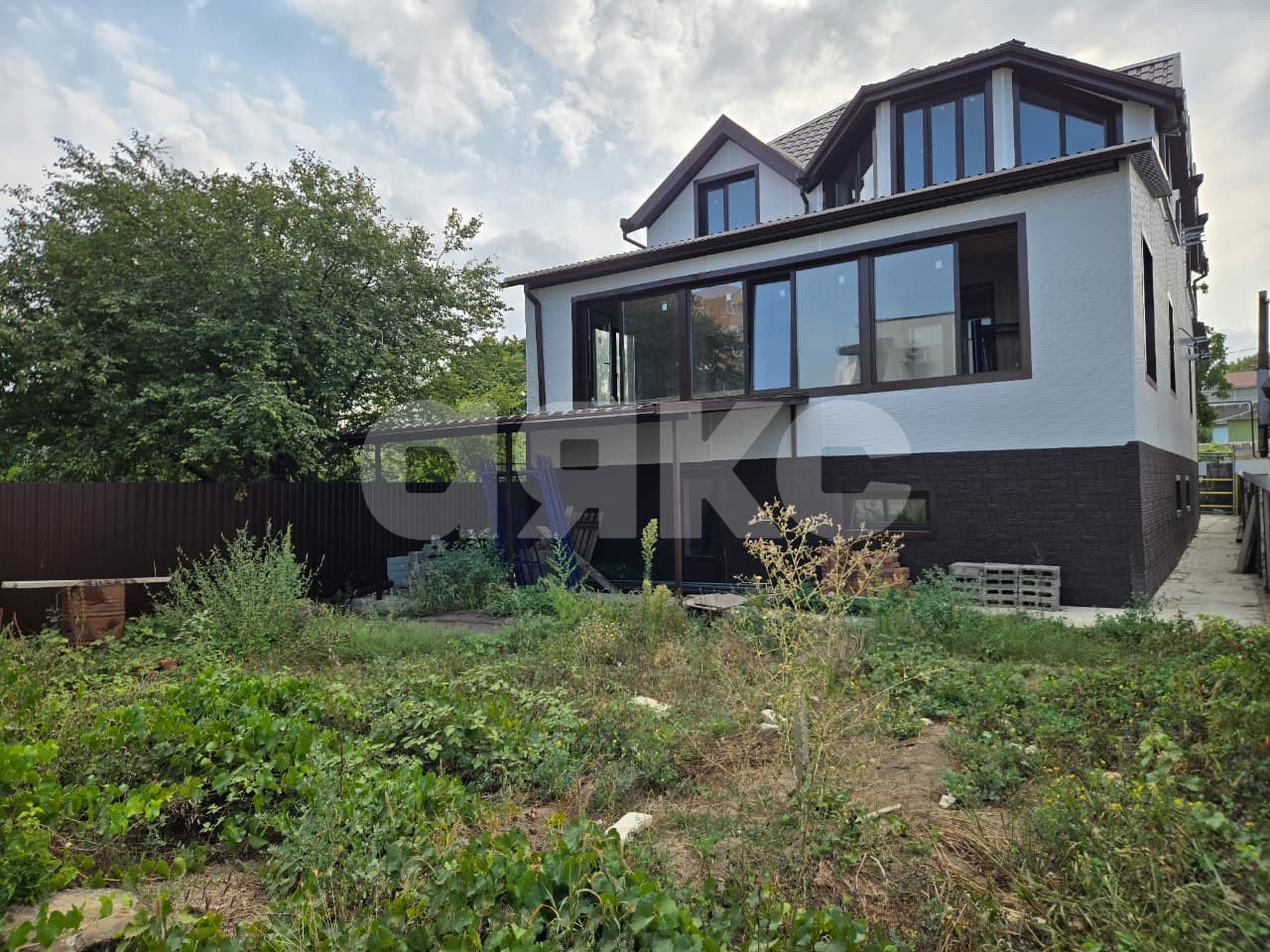 Фото №2: Дом 391 м² + 5 сот. - Анапа, мкр. Алексеевка, ул. Ленинградская, 145