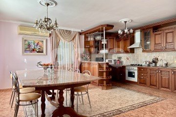 Фото №2: Дом 371 м² - Супсех, ул. Цветочная, 1