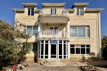 Фото №1: Дом 371 м² - Супсех, ул. Цветочная, 1