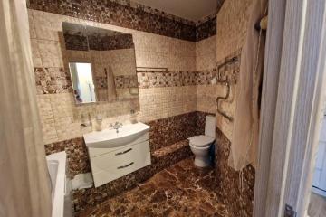 Фото №4: 2-комнатная квартира 57 м² - Берёзовый, мкр. Витаминкомбинат, ул. Декоративная, 1/5