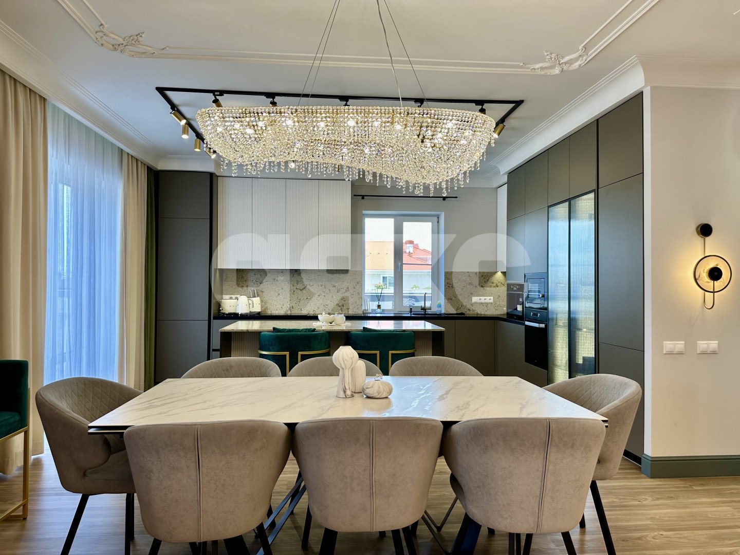 Фото №2: Дом 667 м² + 8 сот. - Анапа, ул. Платановая