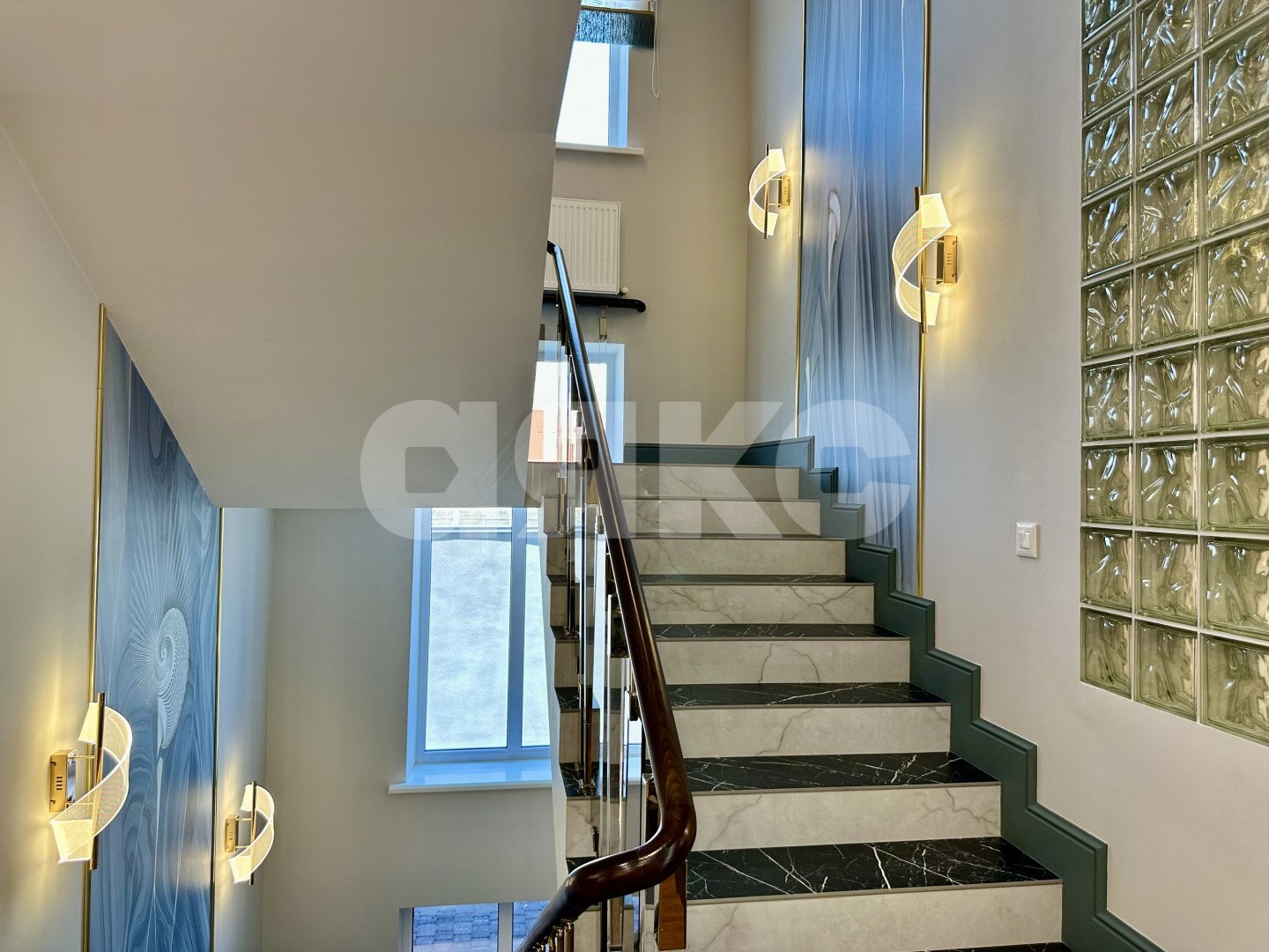 Фото №17: Дом 667 м² + 8 сот. - Анапа, ул. Платановая