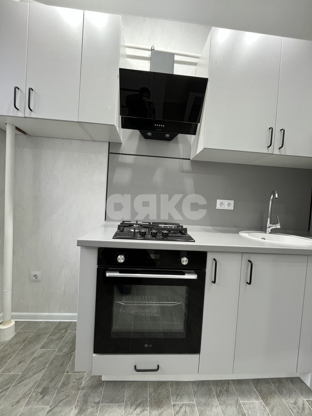 Фото №2: 2-комнатная квартира 50 м² - Анапа, жилой комплекс Лазурный, Алексеевка, Алексеевка, мкр. жилой комплекс Лазурный, ул. Крестьянская, 27к2