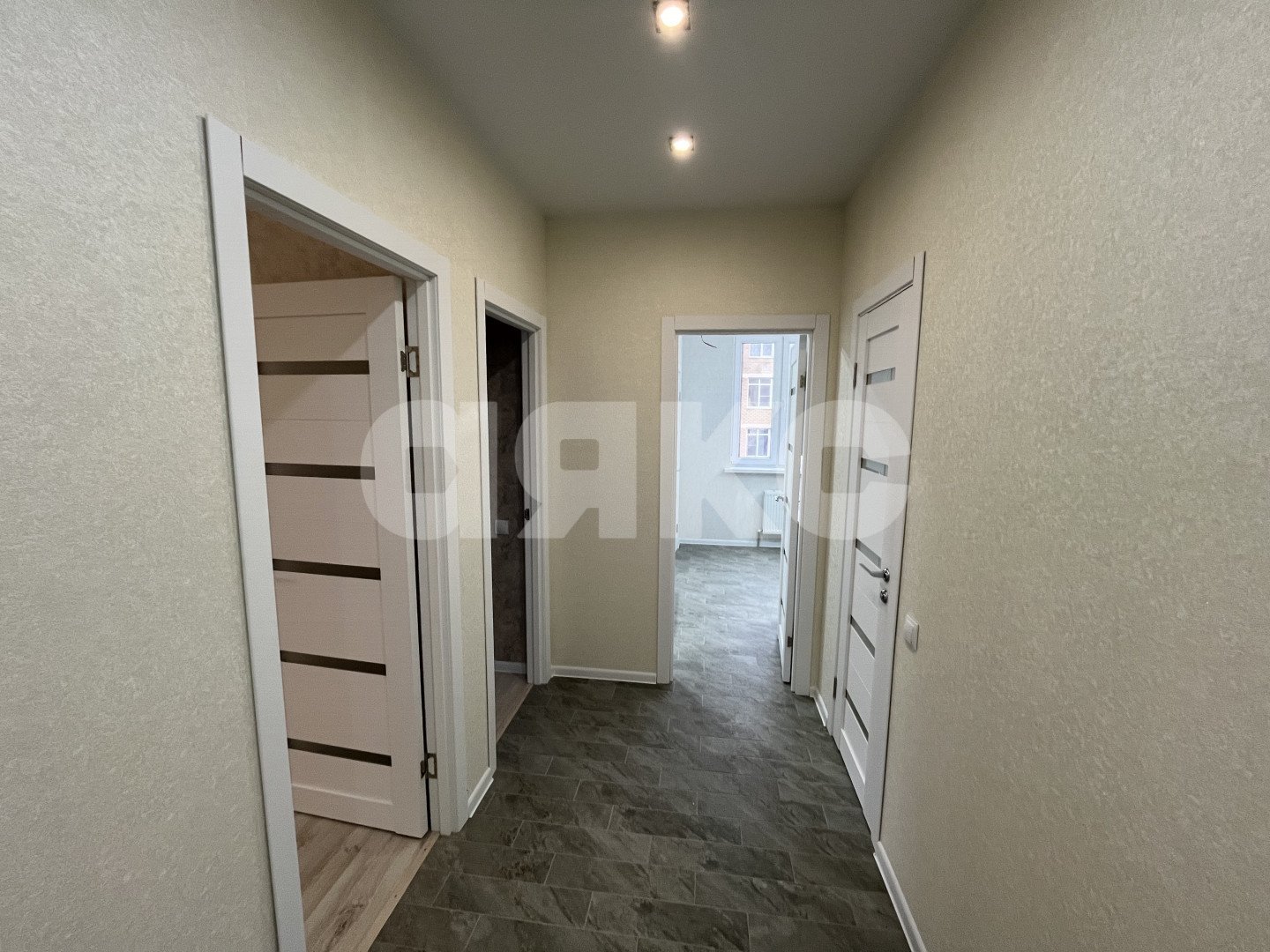 Фото №4: 2-комнатная квартира 50 м² - Анапа, жилой комплекс Лазурный, Алексеевка, Алексеевка, мкр. жилой комплекс Лазурный, ул. Крестьянская, 27к2