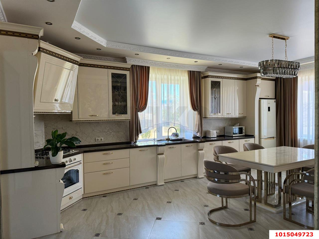 Фото №3: Дом 1268 м² + 5.42 сот. - Витязево, пр-кт Южный