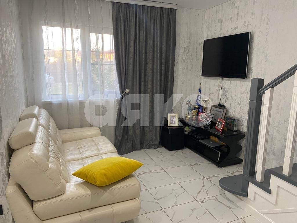 Фото №1: Дом 500 м² + 11.42 сот. - Песчаный, ул. Лиманная