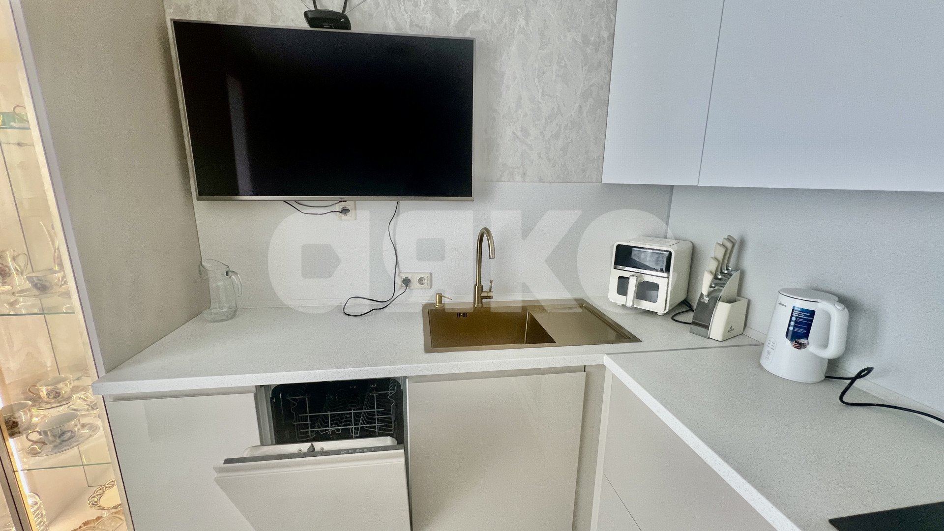 Фото №5: 2-комнатная квартира 62 м² - Анапа, ЖК Времена Года, Парковый, жилой комплекс Времена Года, Парковый, мкр. жилой комплекс Времена Года, ул. Мирная, 29к11