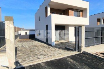 Фото №3: Дом 170 м² - Супсех, ул. Сергея Бомбелова