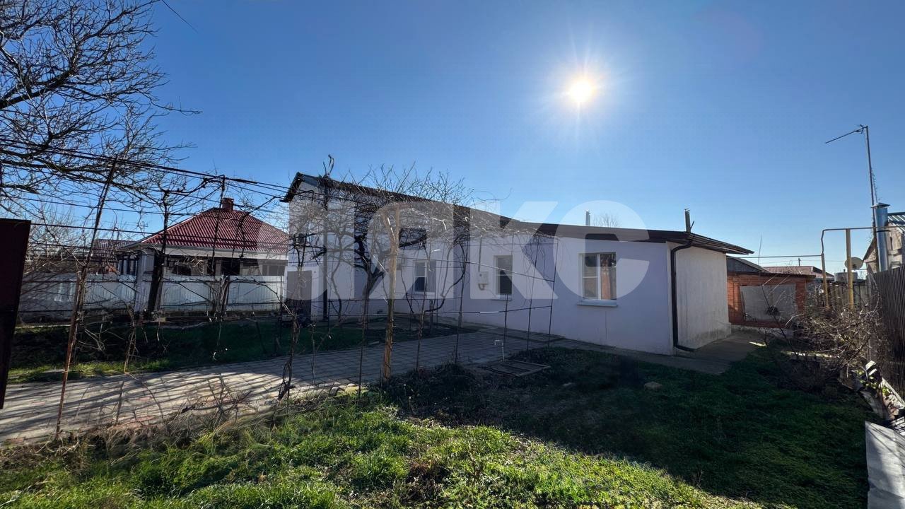 Фото №1: Дом 166 м² + 10 сот. - Виноградный, ул. Красная, 16